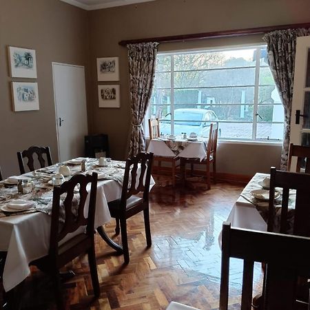 The Riverhouse Guesthouse 埃斯特科特 外观 照片