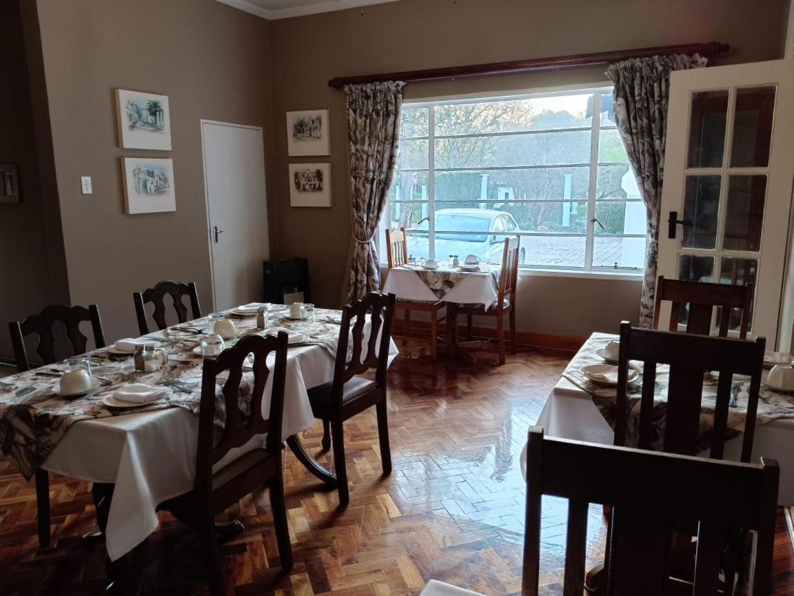 The Riverhouse Guesthouse 埃斯特科特 外观 照片